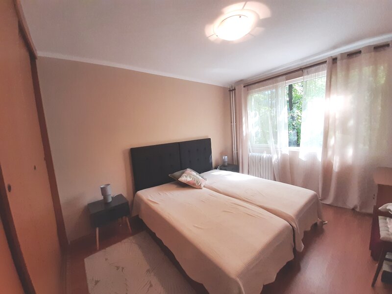 Drumul Taberei Bucla, Mega Image Valea Argesului,, acces Eroilor